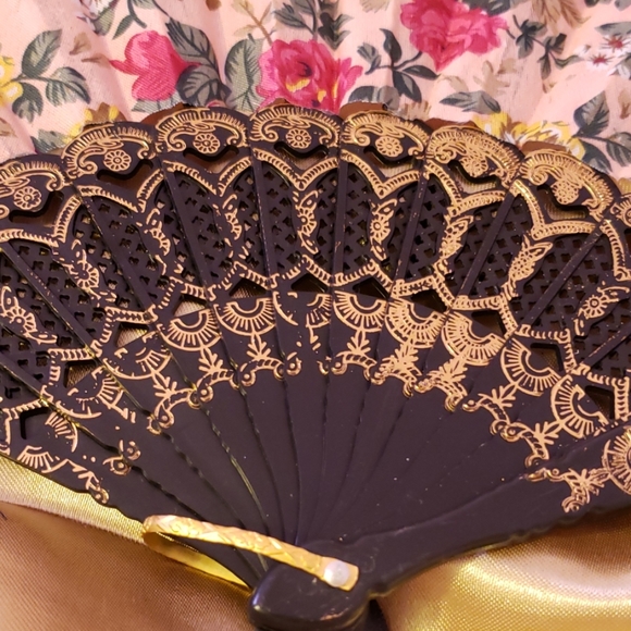 Pink & Black Floral Fan - Picture 5 of 6
